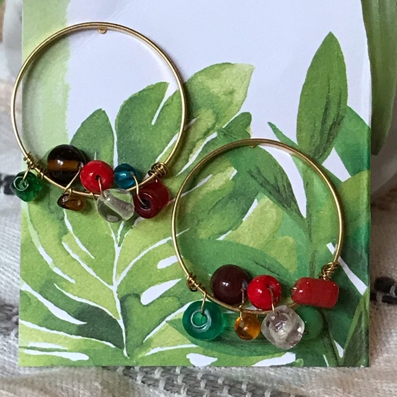 Handmade bead-wrapped hoop earrings - Picture 2 of 2